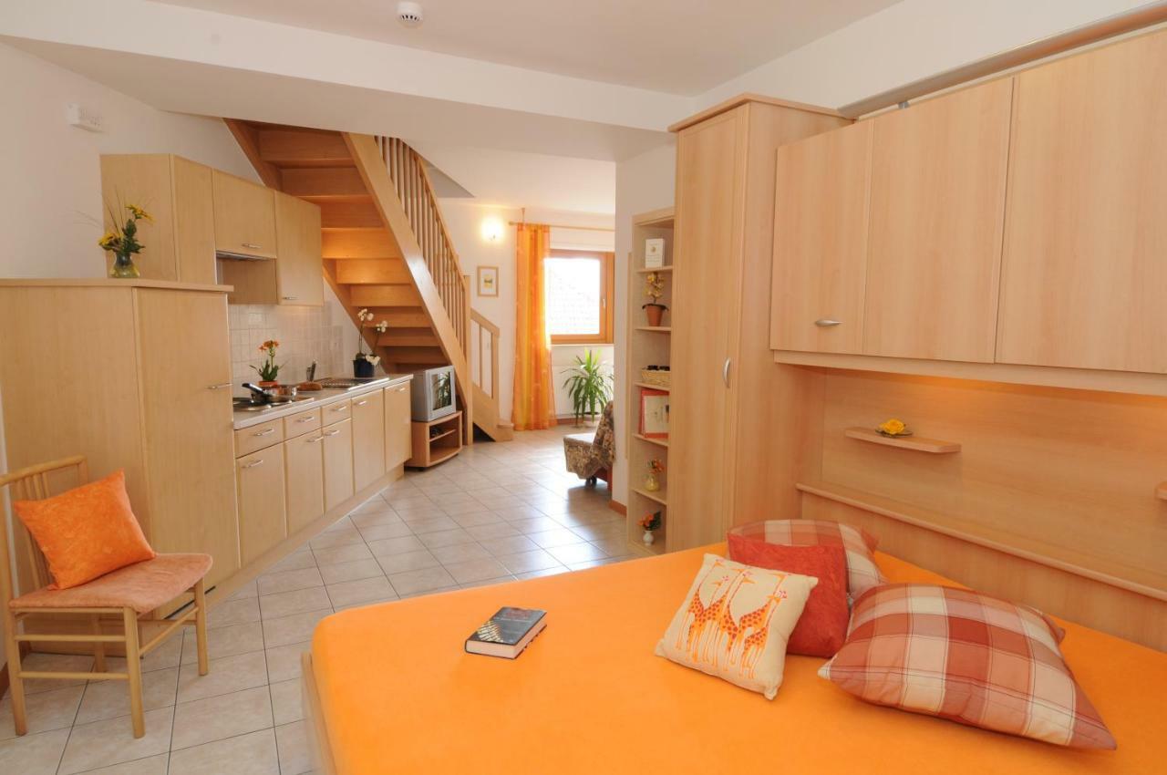 Haus Hofer *** Lägenhet Andrian Exteriör bild