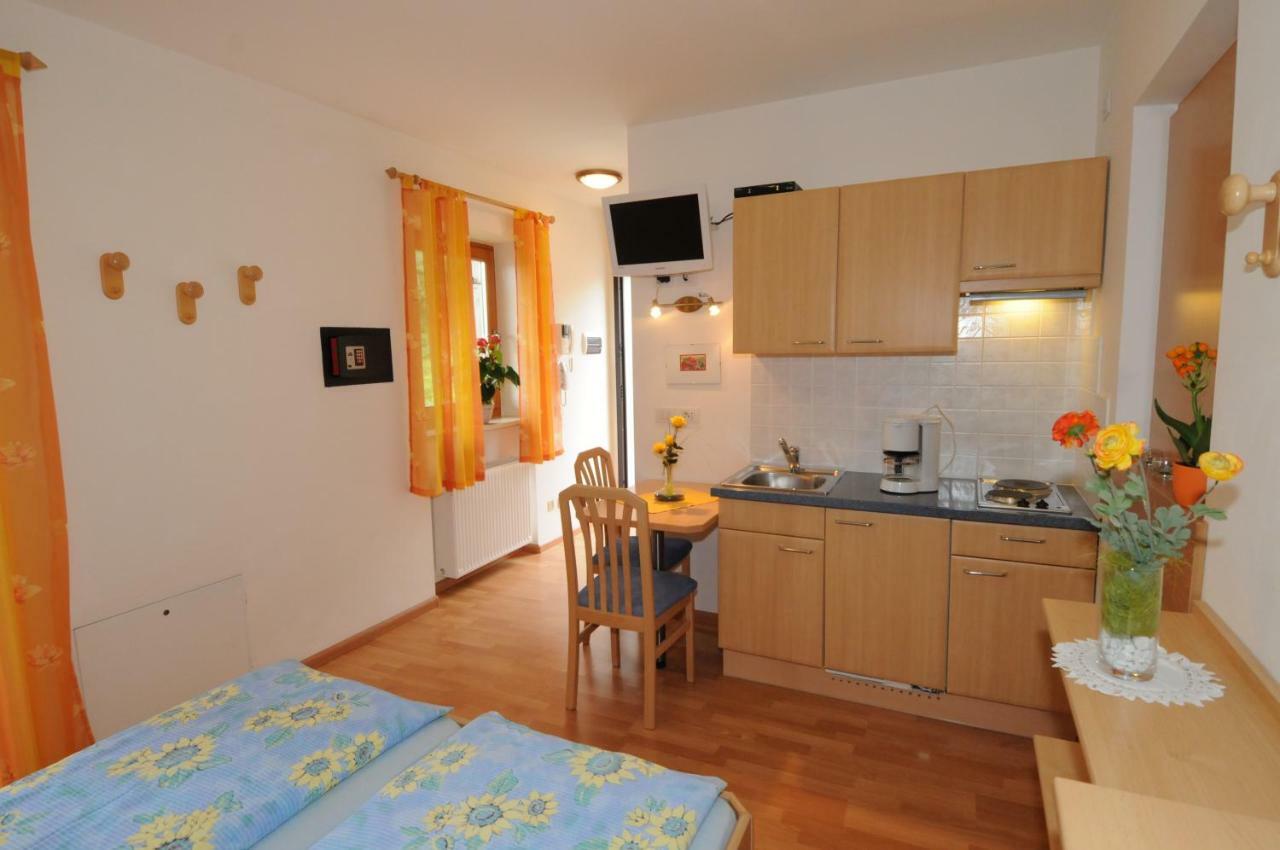 Haus Hofer *** Lägenhet Andrian Exteriör bild